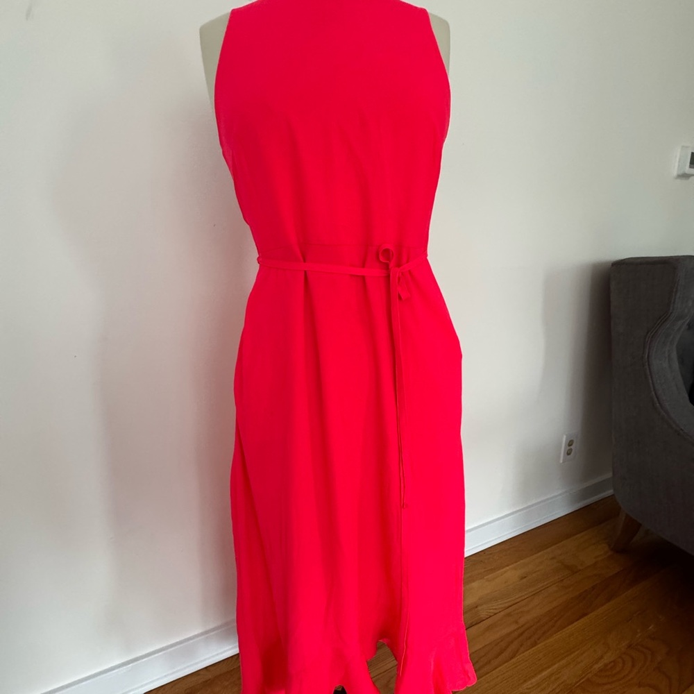 Elegant Pink Sleeveless Dress